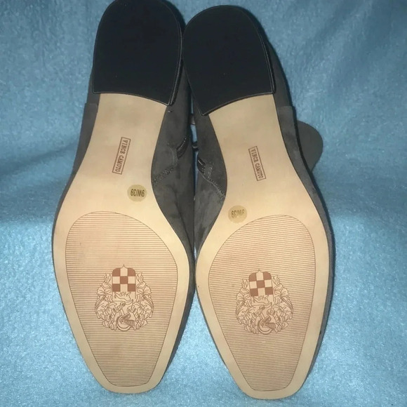 VINCE CAMUTO Kassie2 gray suede leather zipper boots NEW size 9W - Picture 4 of 10